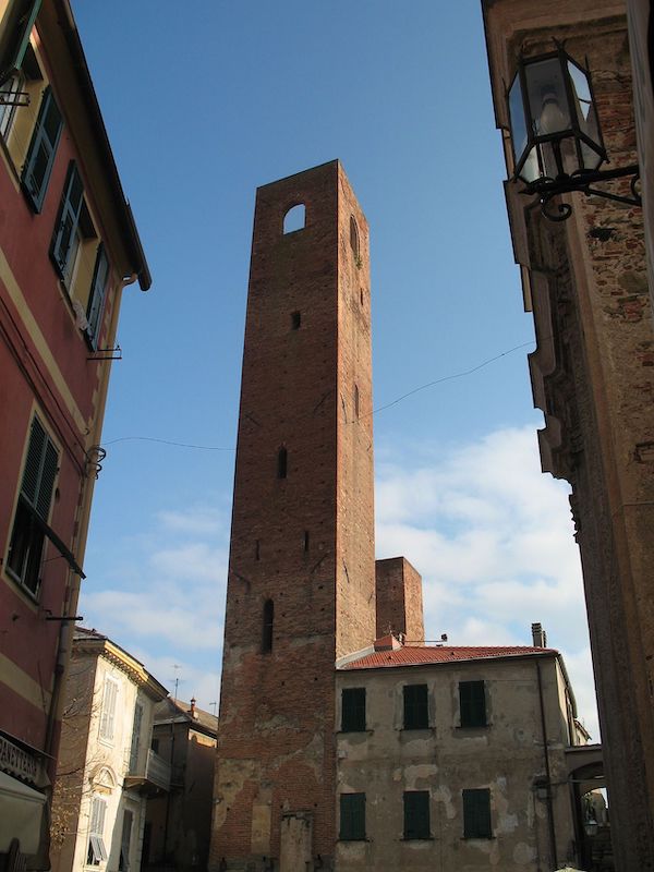 Torre dei 4 canti a Noli Ligure